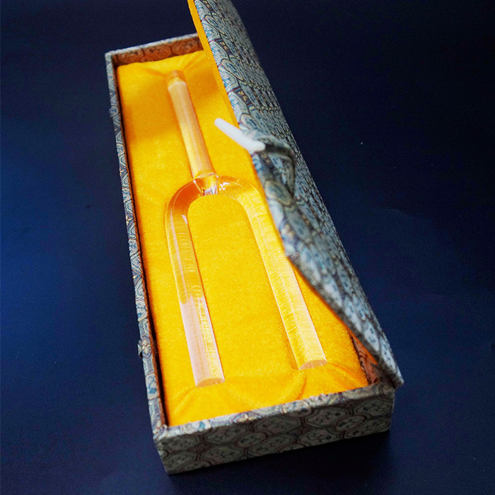 Crystal Tuning Fork With Carrier Box